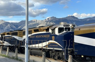 Rocky-Mountaineer